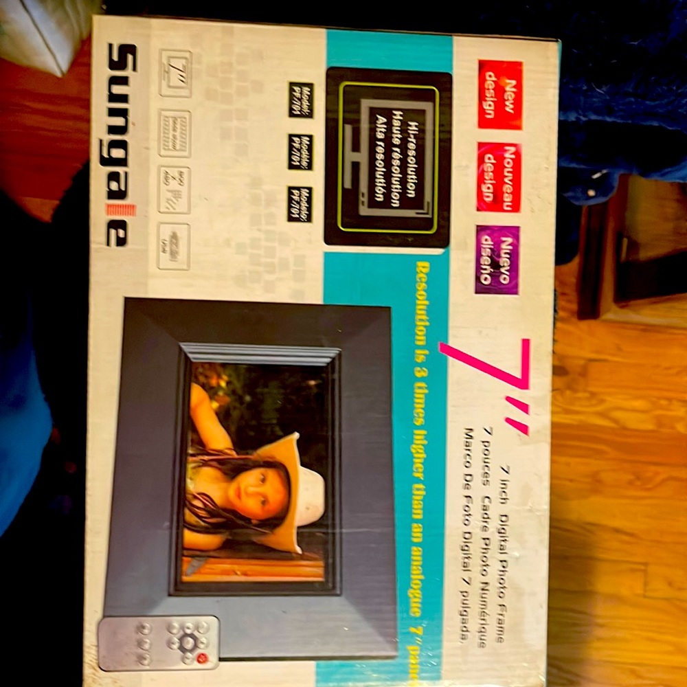 7 “digital photo frame
